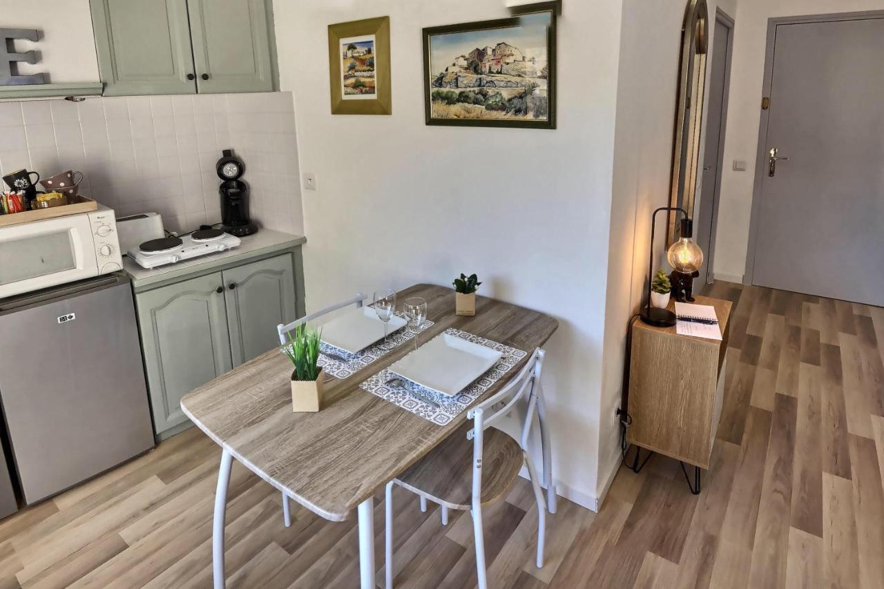 Studio Vue Sur Les Toits, Lumineux Moustiers #2 Dış mekan fotoğraf
