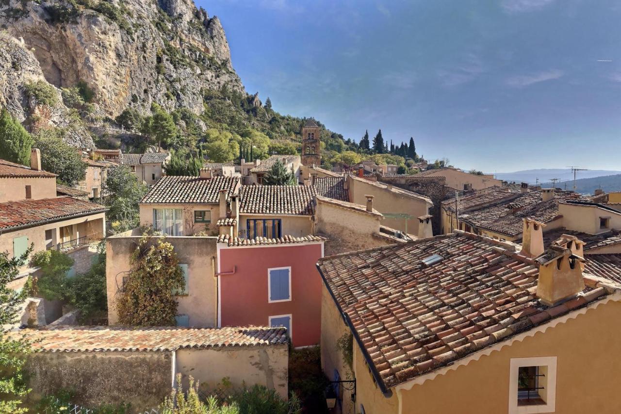 Studio Vue Sur Les Toits, Lumineux Moustiers #2 Dış mekan fotoğraf