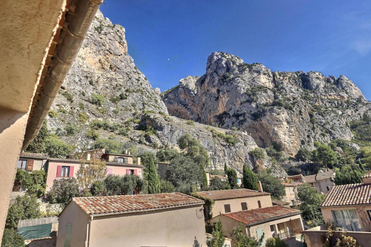 Studio Vue Sur Les Toits, Lumineux Moustiers #2 Dış mekan fotoğraf